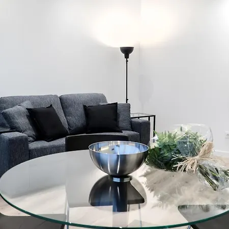 Lauser Apartment *
